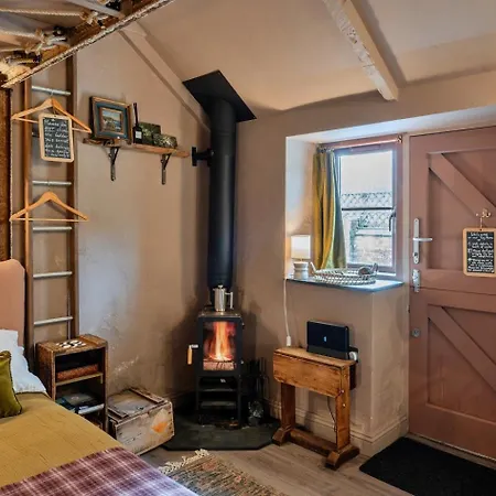 Finest Retreats - Penn An Vownder